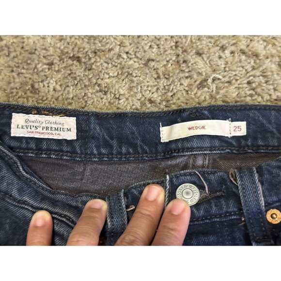 LEVI’S PREMIUM Jeans Wedgie Dark Gray Raw/Cut Out Hem Sz 25x25 Grunge Gothic - Picture 4 of 7